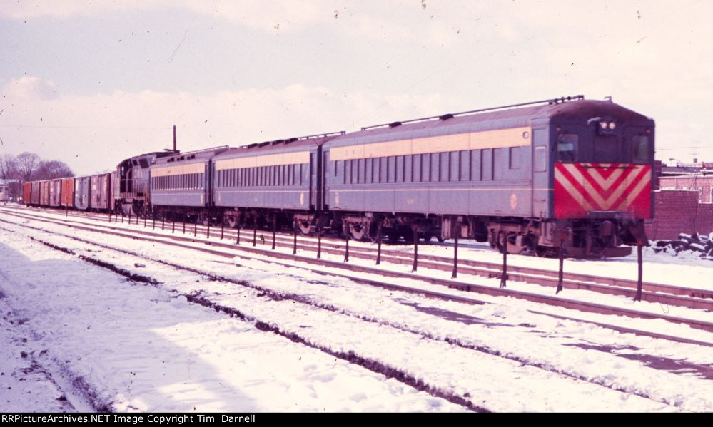 CNJ cab car leads an eastbound